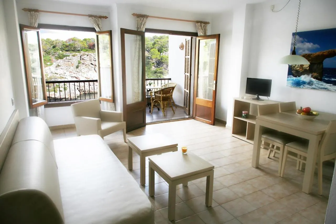 Apartamentos Cala Figuera Spagna